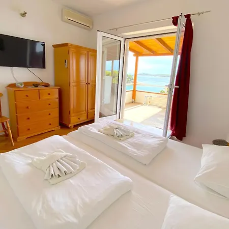 Marcelina Hvar * 흐바르